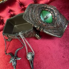 画像3: Mimic Trinket Box 16.5cm / 小物入れ【NEMESIS NOW】 (3)