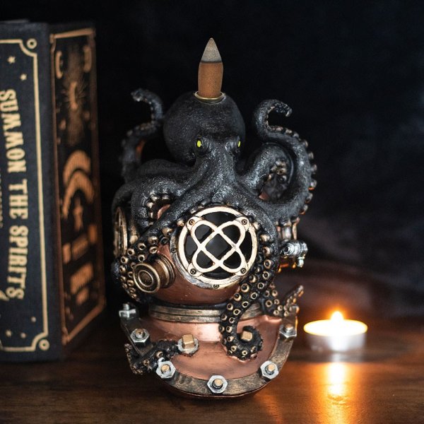 画像1: Kraken on Diver's Helmet / お香立て【GOTHIC HOMEWARE】 (1)